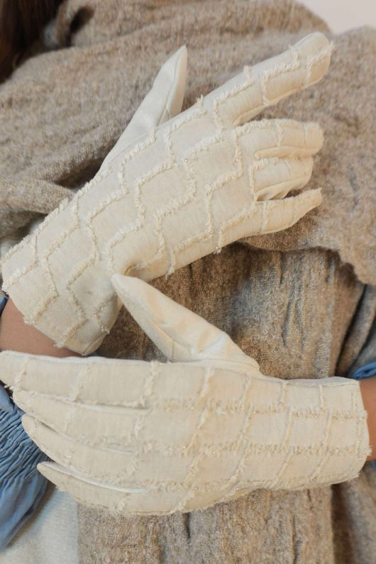 Marple Suedette Gloves Ecru